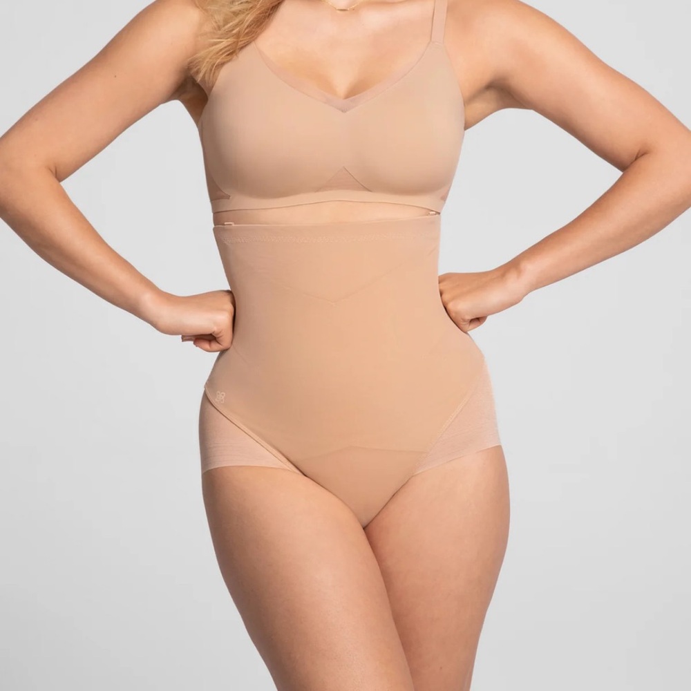 Honeylove High-Waisted SuperPower Brief size XL, sand color